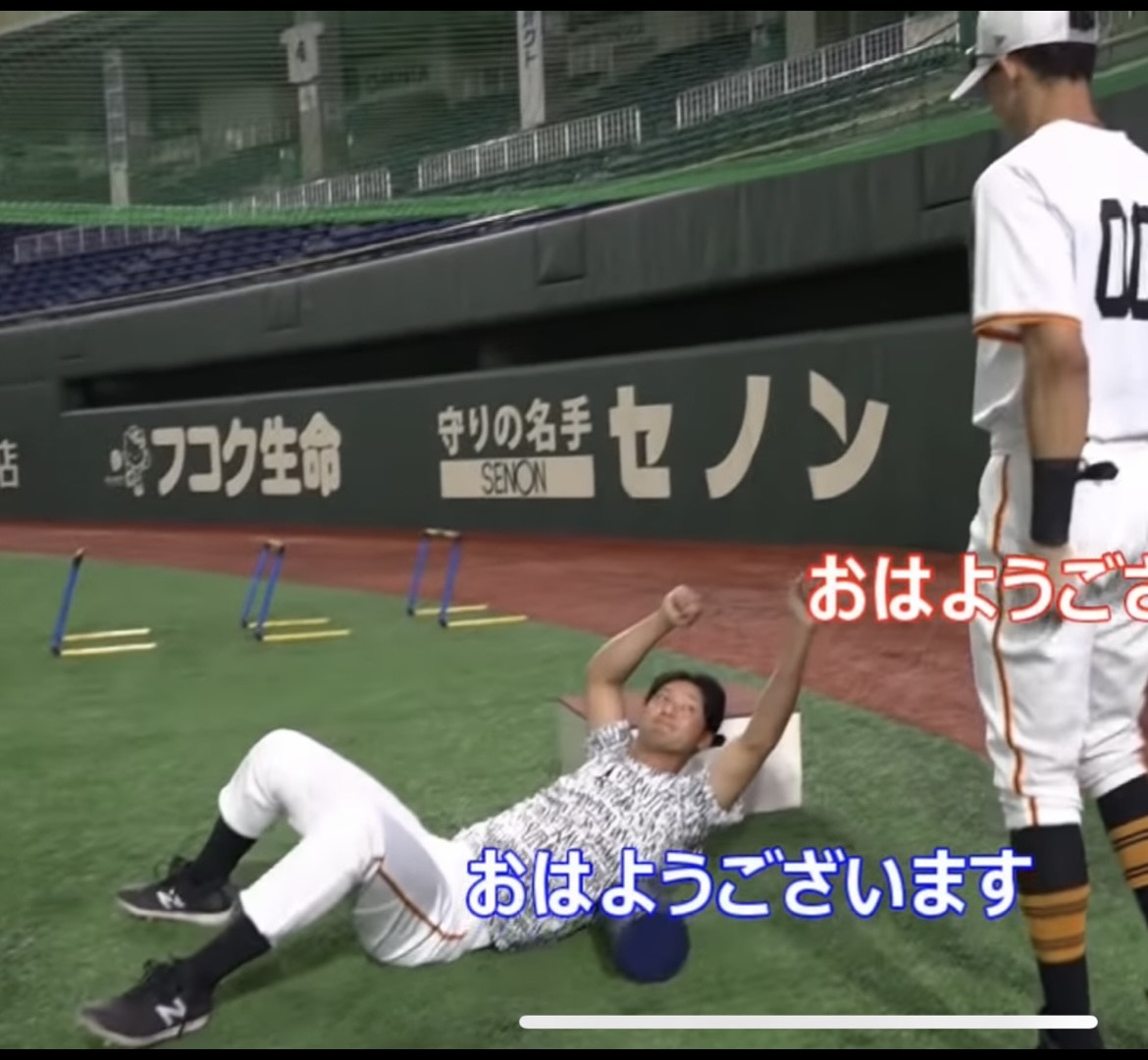 (01)